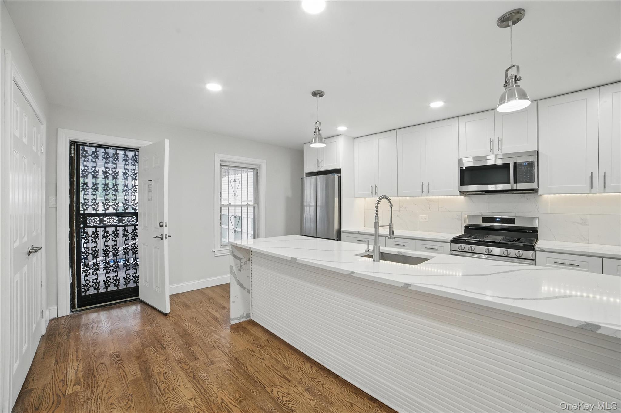 Single Family Grace  Bronx, NY 10466, MLS-989213-11