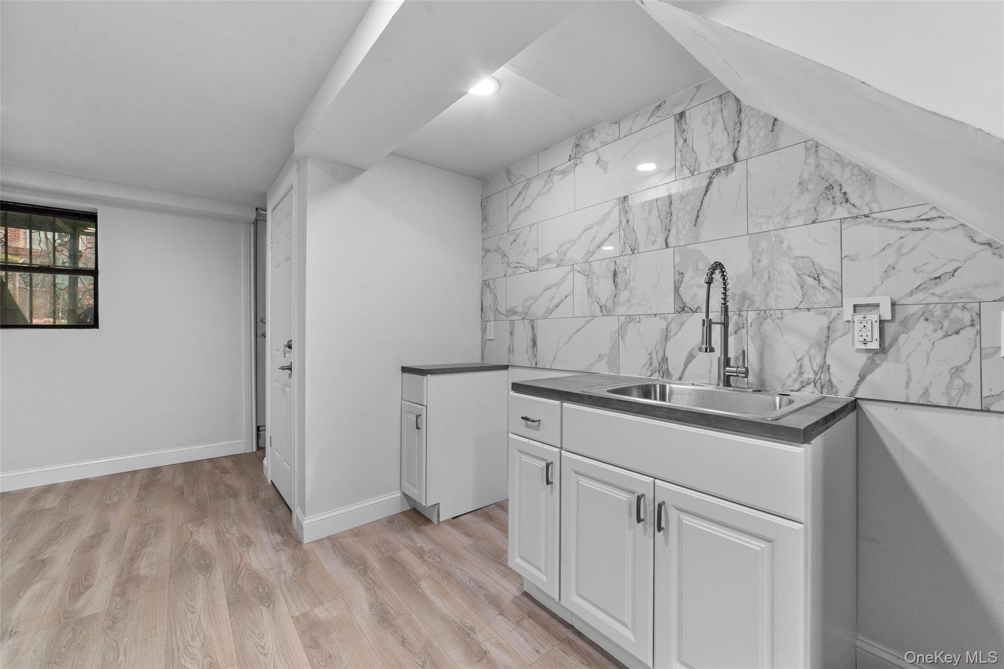 Single Family Grace  Bronx, NY 10466, MLS-989213-21