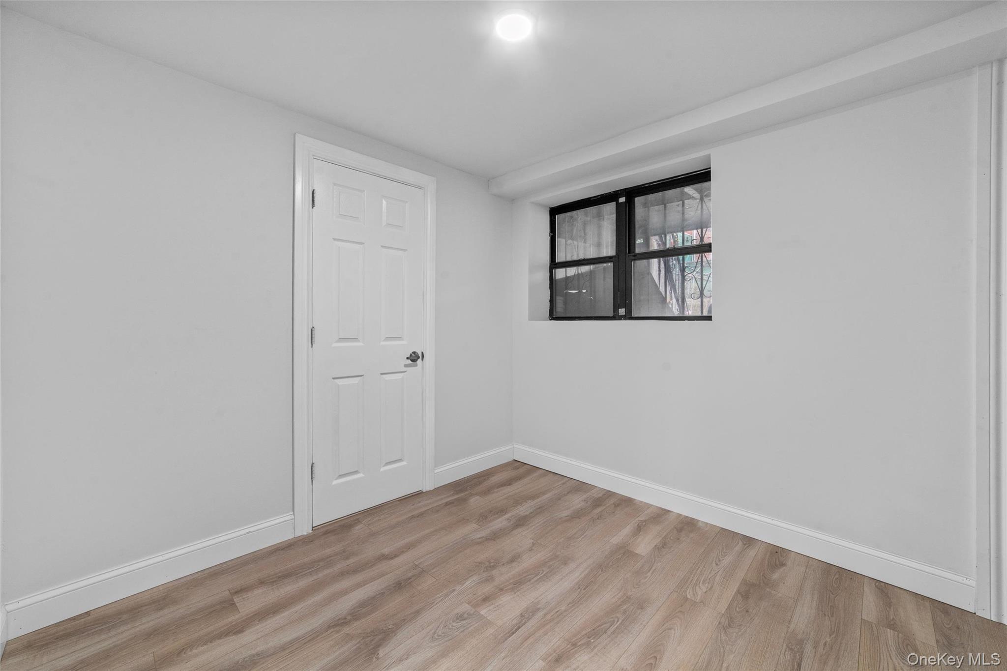 Single Family Grace  Bronx, NY 10466, MLS-989213-24