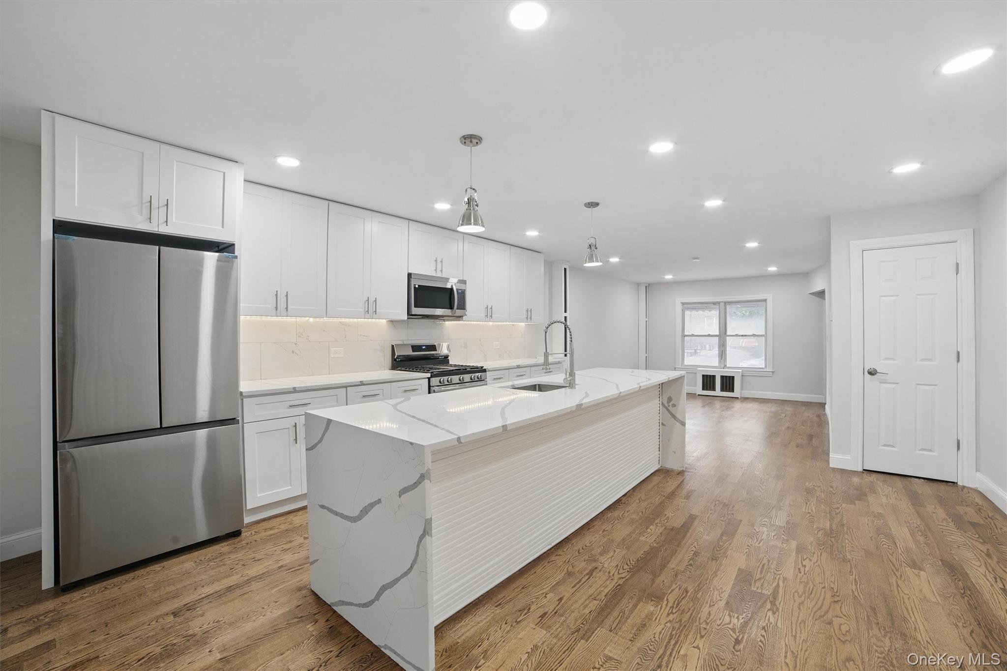 Single Family Grace  Bronx, NY 10466, MLS-989213-5