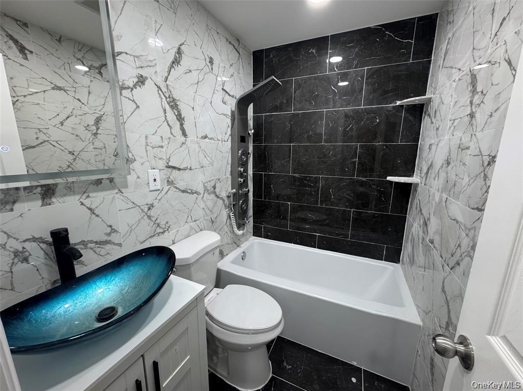 Single Family Avenue K  Brooklyn, NY 11236, MLS-989222-7
