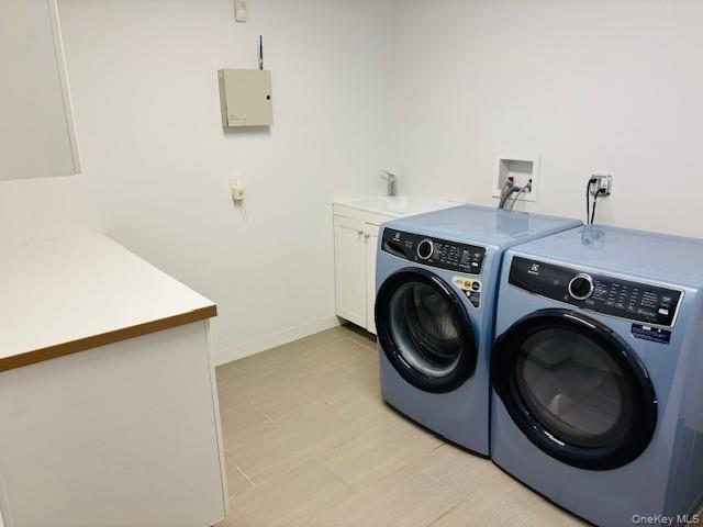 Single Family Broadway Greenlawn  Suffolk County, NY 11743, MLS-989264-28