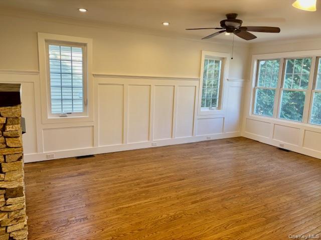 Single Family Broadway Greenlawn  Suffolk County, NY 11743, MLS-989264-3
