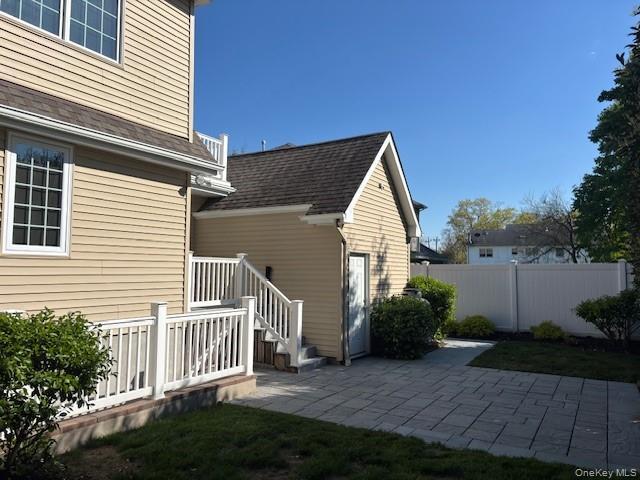 Single Family Broadway Greenlawn  Suffolk County, NY 11743, MLS-989264-33