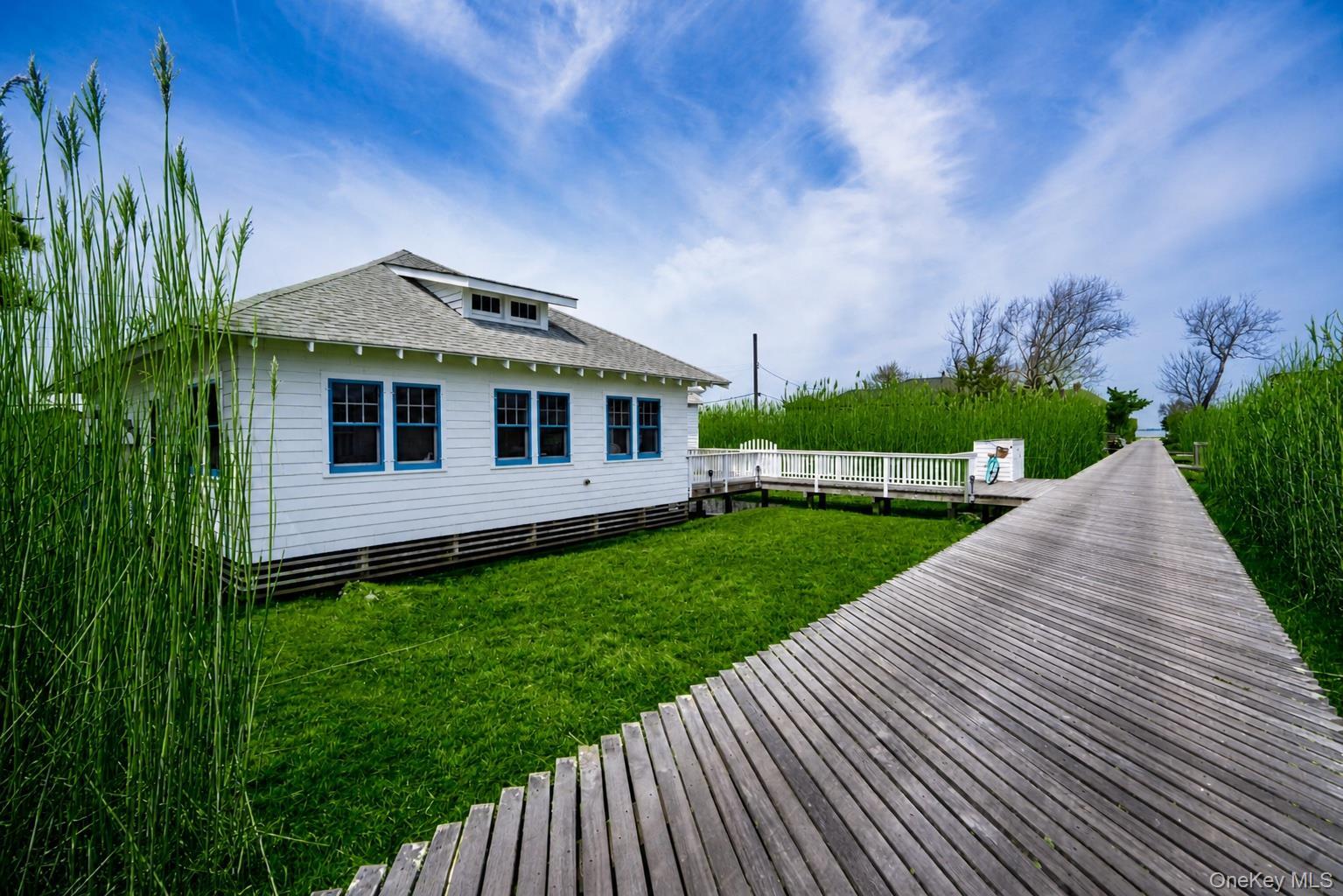 Single Family West Walk Suffolk County, NY 11706, MLS-989268-10