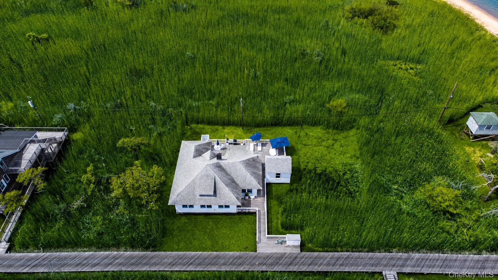 Single Family West Walk Suffolk County, NY 11706, MLS-989268-36