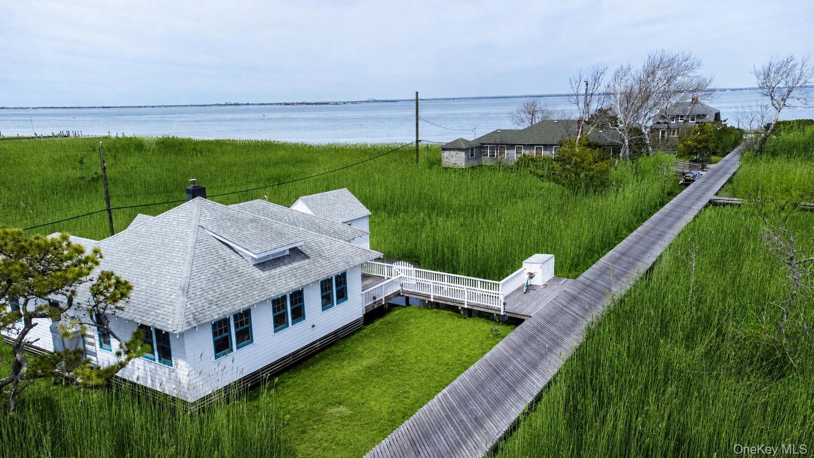 Single Family West Walk Suffolk County, NY 11706, MLS-989268-37