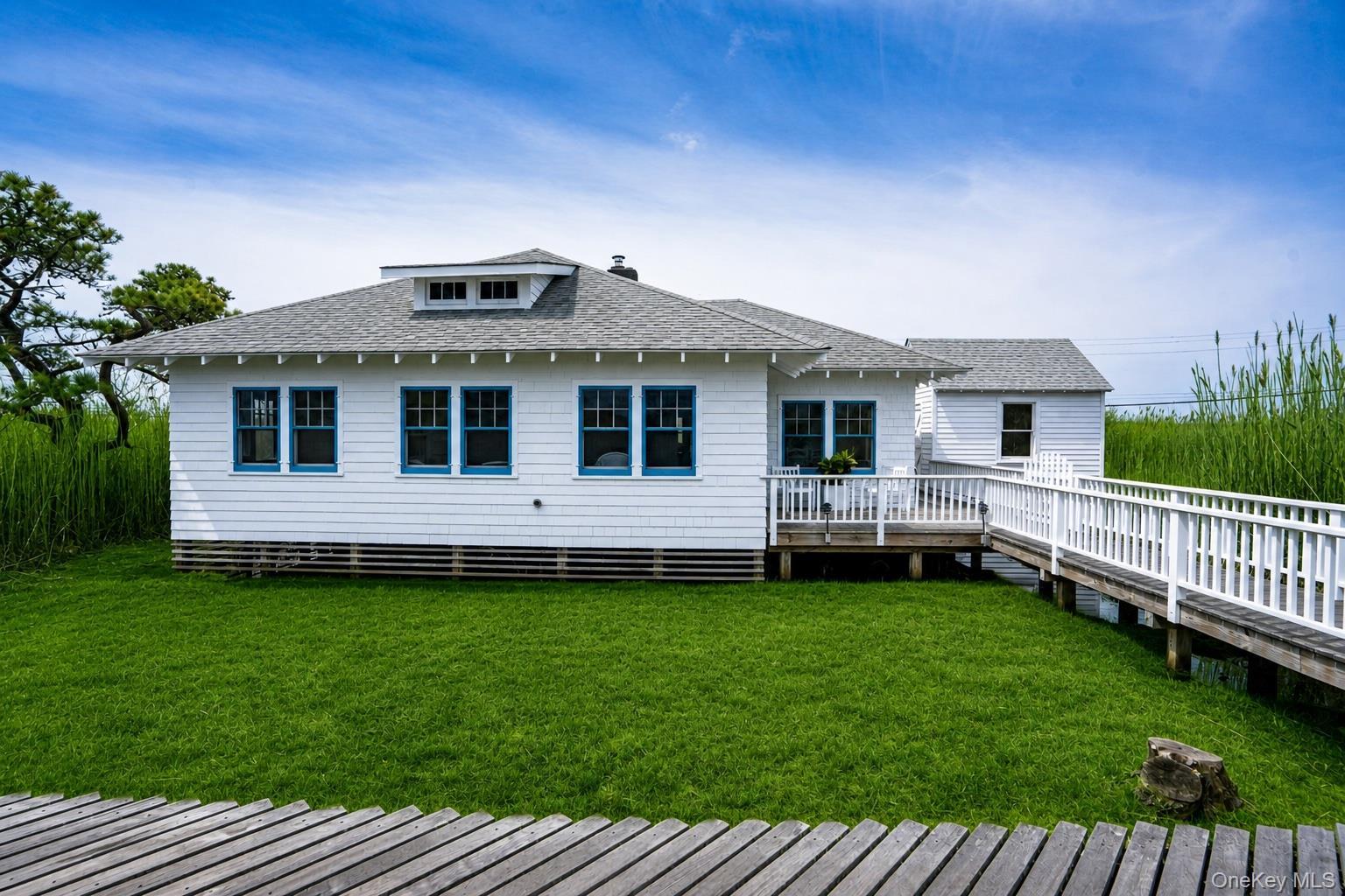 Single Family West Walk  Suffolk County, NY 11706, MLS-989268-38