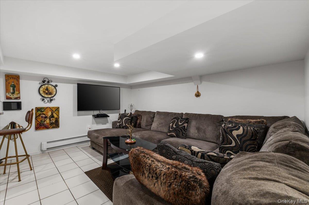 Single Family Tulip  Nassau County, NY 11510, MLS-989280-21
