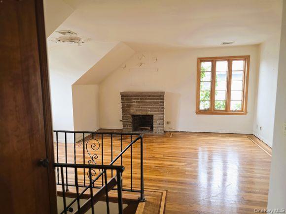 Single Family Waterbury  Bronx, NY 10465, MLS-989283-12