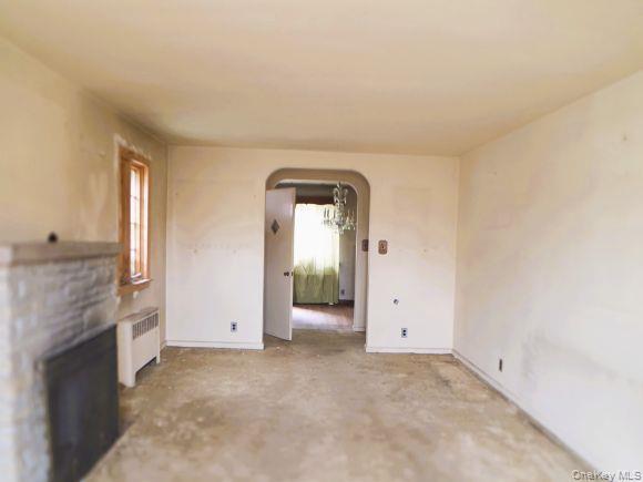 Single Family Waterbury  Bronx, NY 10465, MLS-989283-3