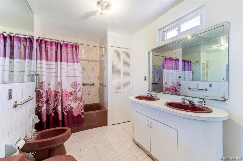 Single Family Husson  Bronx, NY 10473, MLS-989288-15