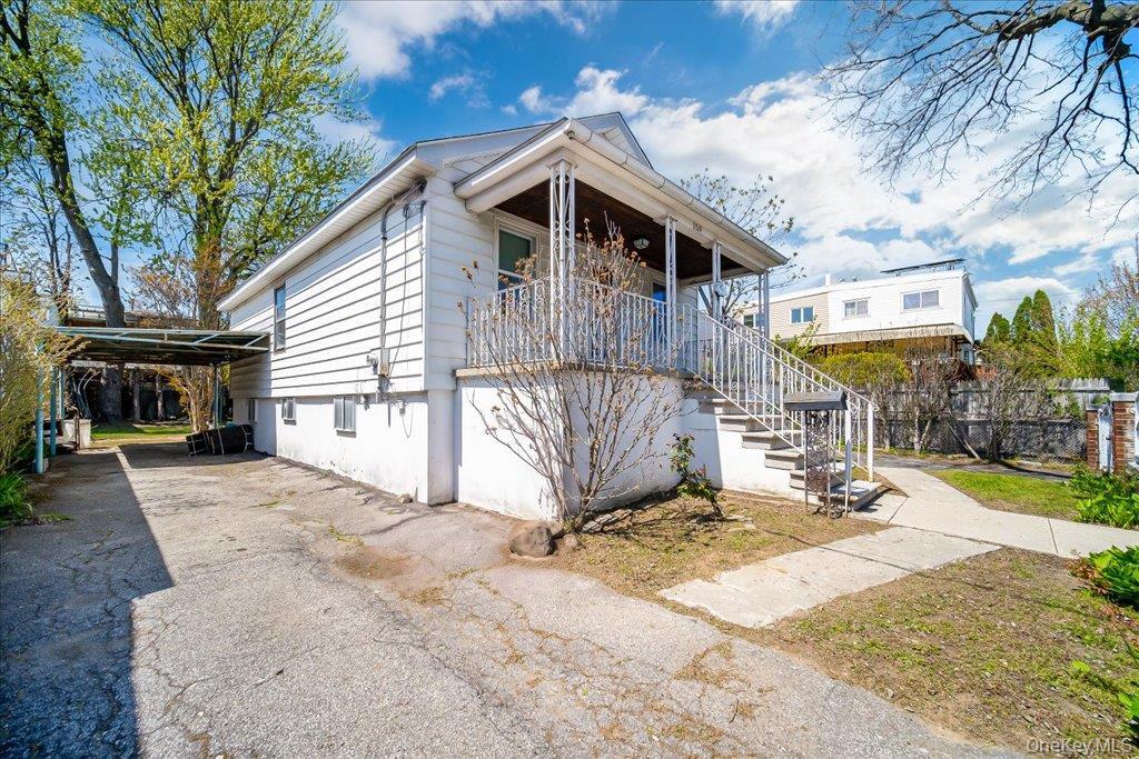 Single Family Husson  Bronx, NY 10473, MLS-989288-24