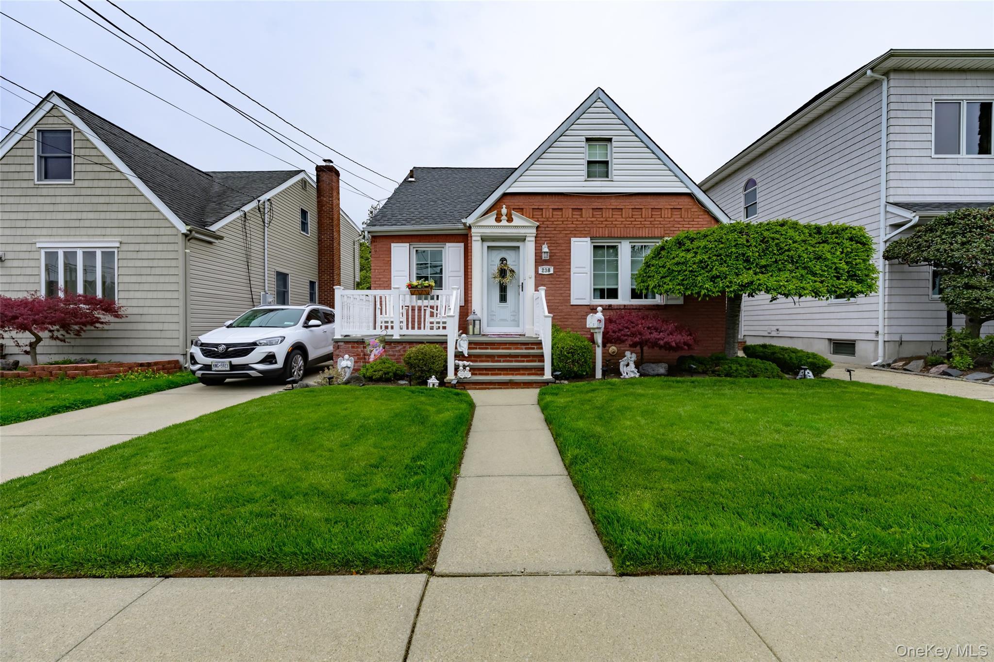 Single Family James  Nassau County, NY 11010, MLS-989289-2
