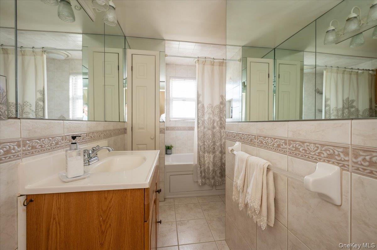 Single Family Blacksmith  Nassau County, NY 11756, MLS-989314-18