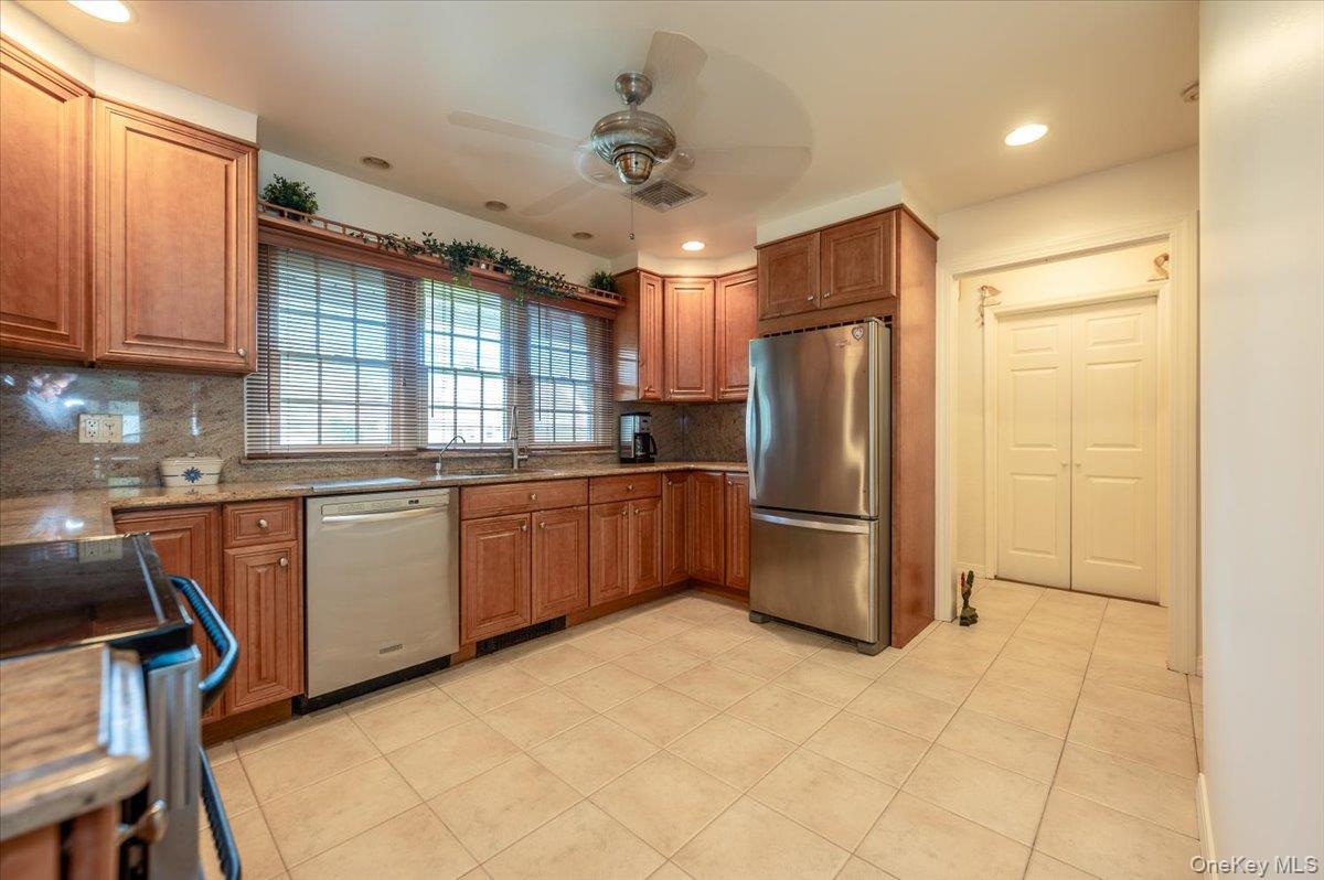 Single Family Blacksmith  Nassau County, NY 11756, MLS-989314-9