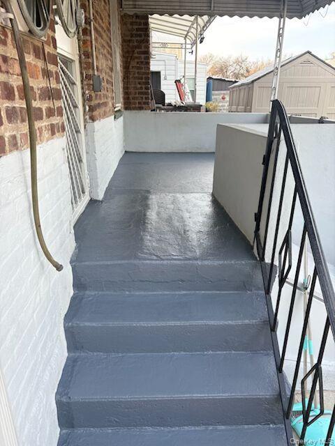 Apartment 97th Queens, NY 11369, MLS-989329-8