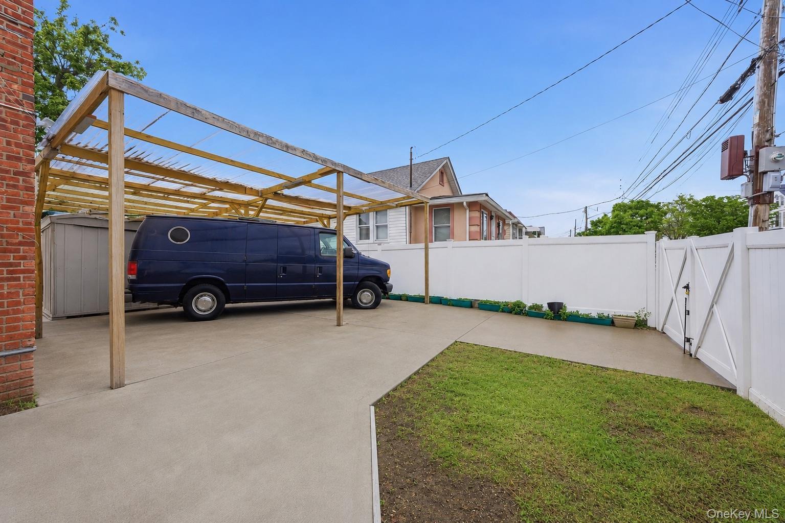 Single Family 146th Avenue Queens, NY 11413, MLS-989349-20