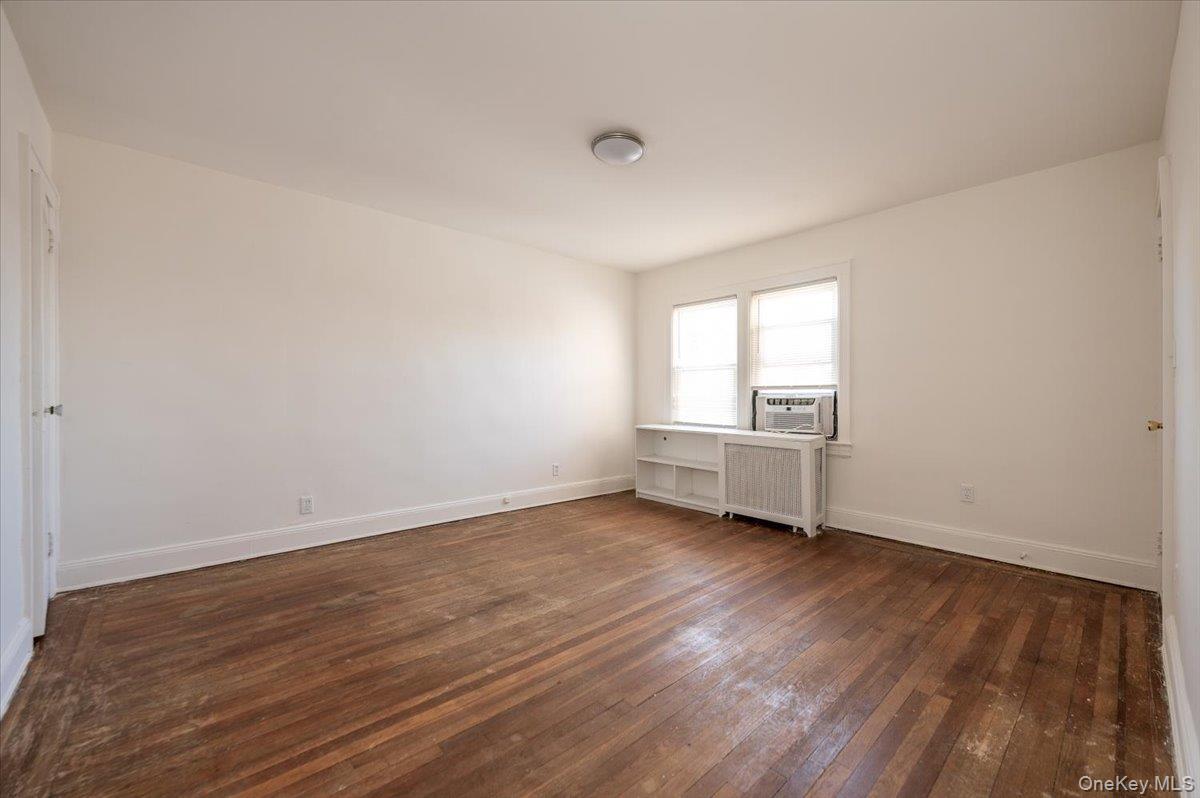 Single Family 227th  Queens, NY 11413, MLS-989354-11