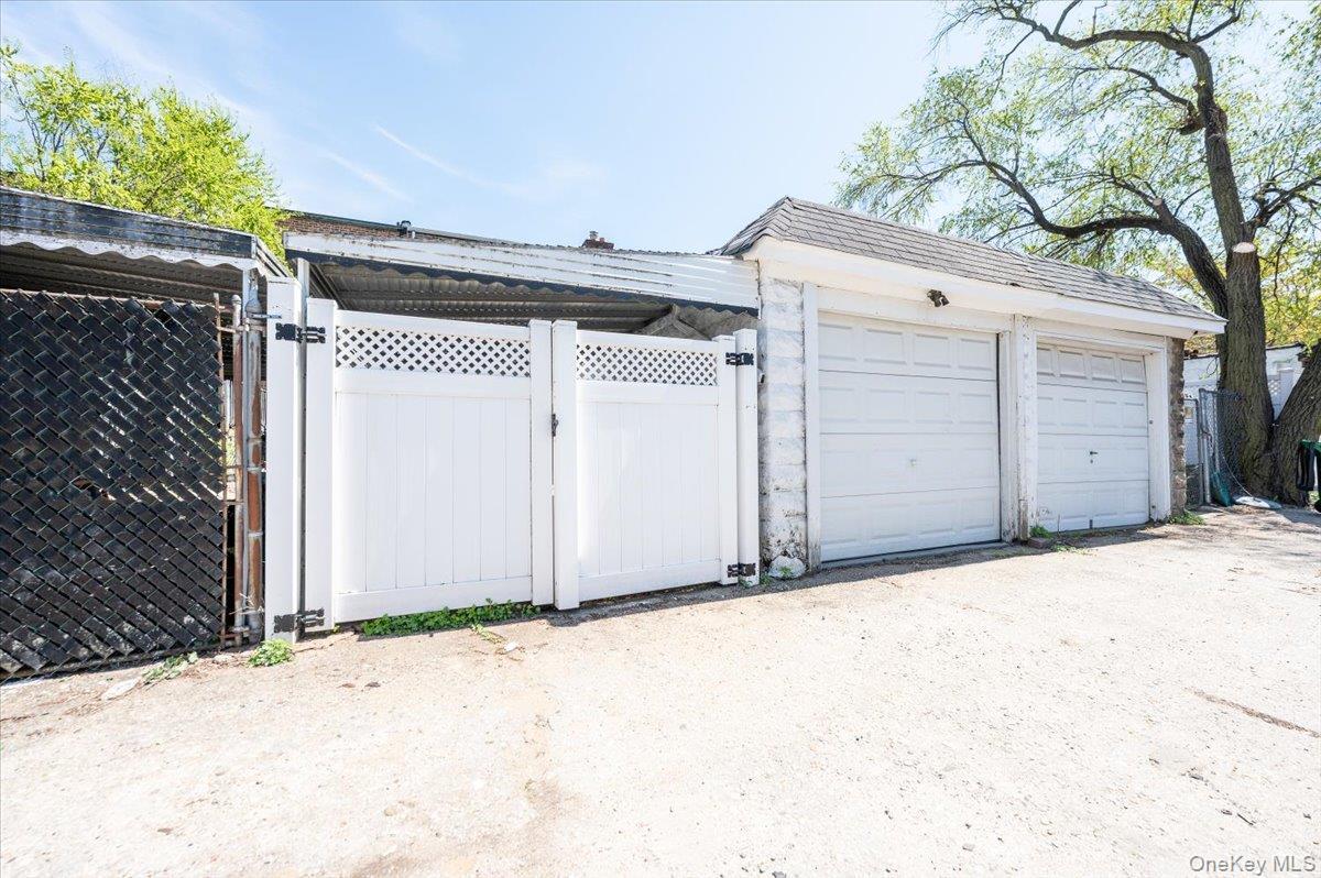 Single Family 227th  Queens, NY 11413, MLS-989354-28