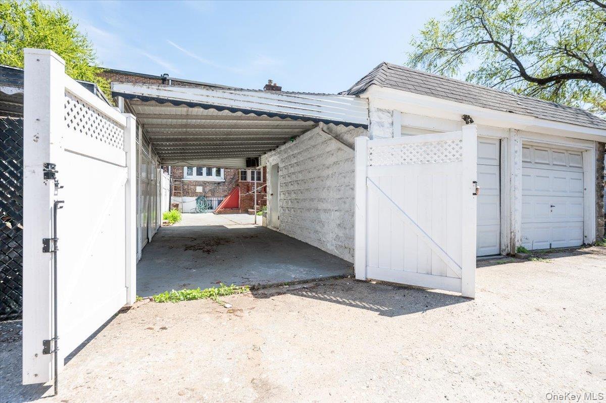 Single Family 227th  Queens, NY 11413, MLS-989354-29