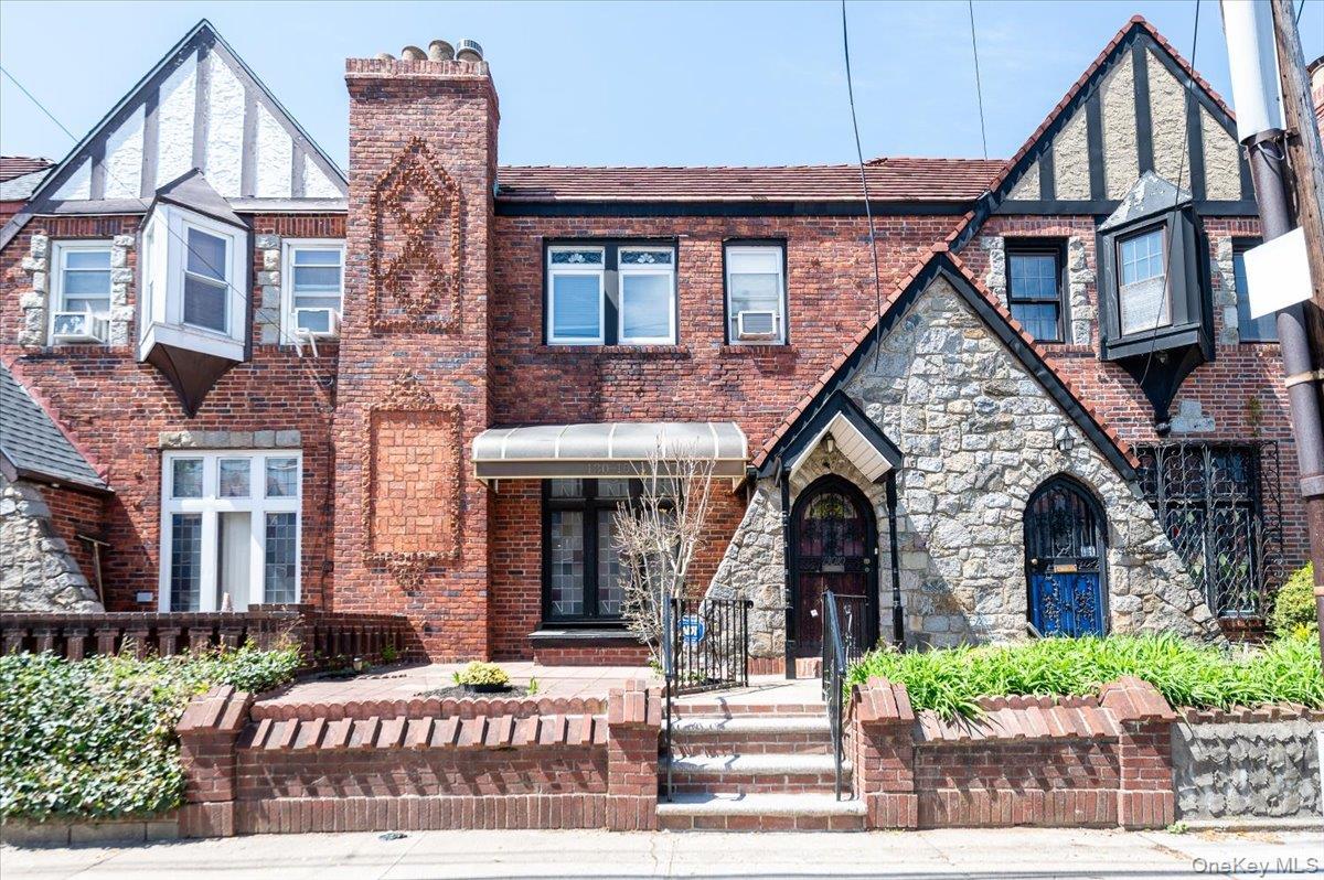 Single Family 227th  Queens, NY 11413, MLS-989354-30