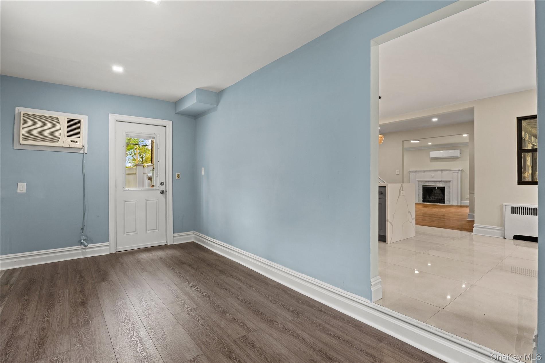 Single Family Brook Lane Nassau County, NY 11023, MLS-989357-18