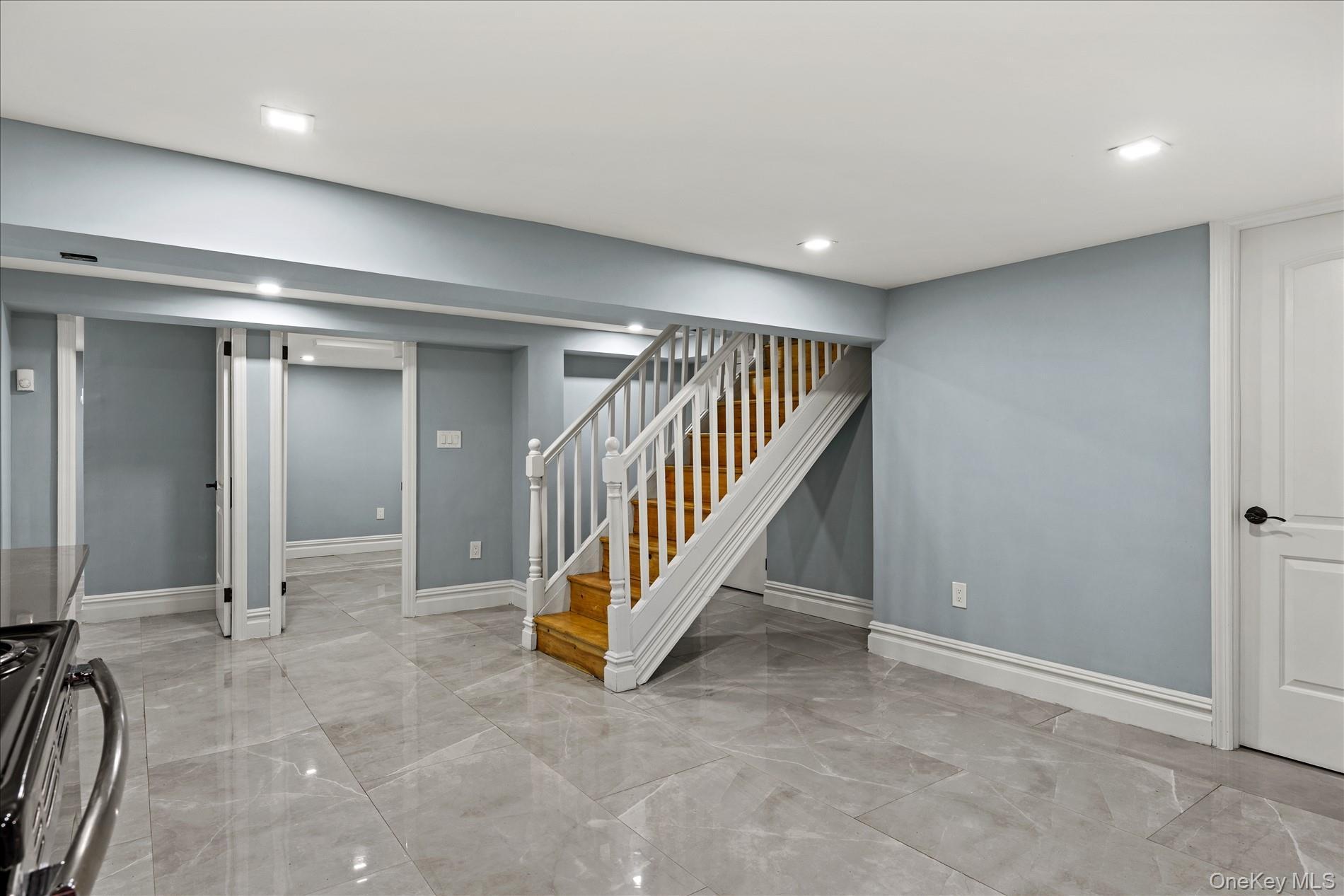 Single Family Brook Lane Nassau County, NY 11023, MLS-989357-29