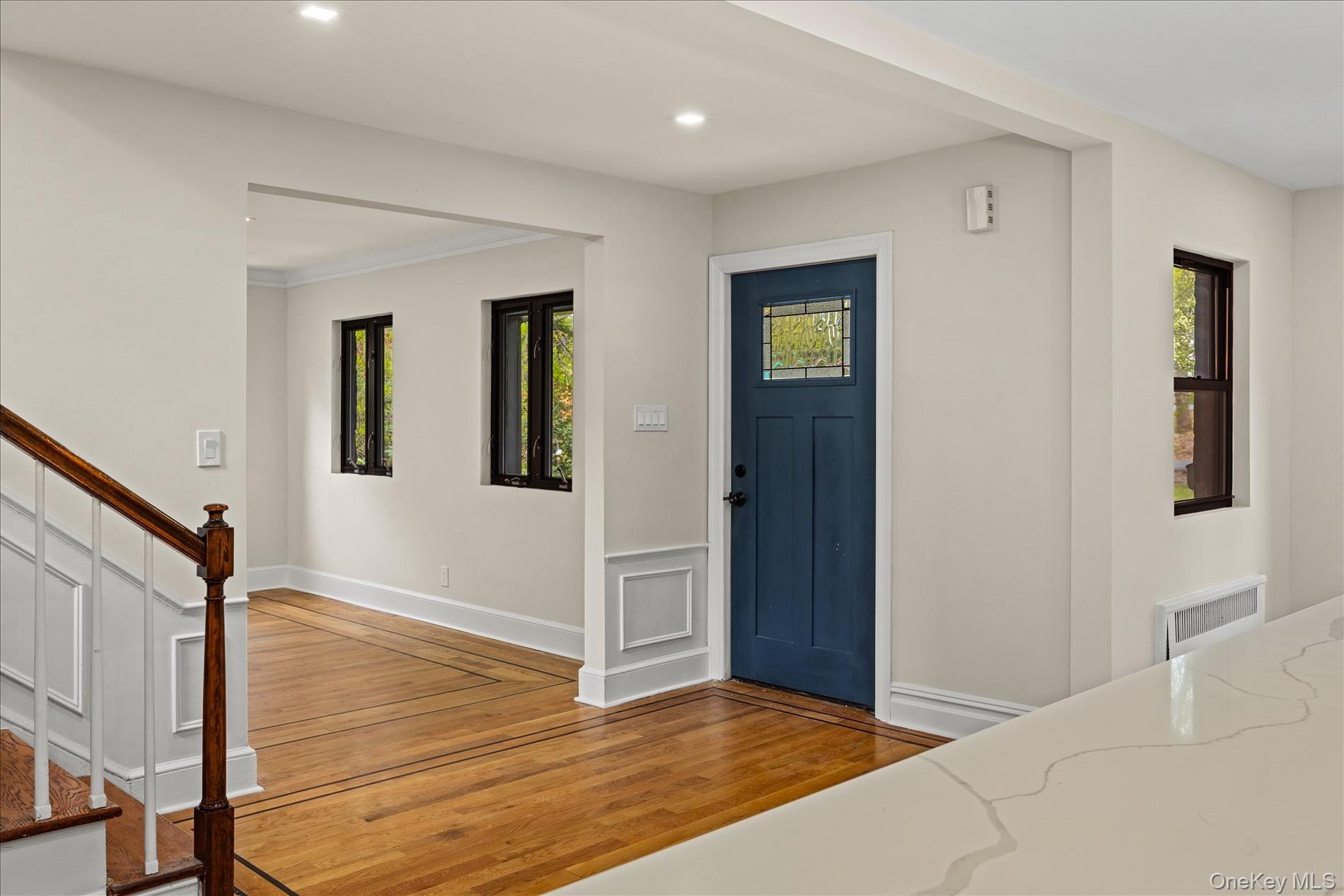 Single Family Brook Lane Nassau County, NY 11023, MLS-989357-5