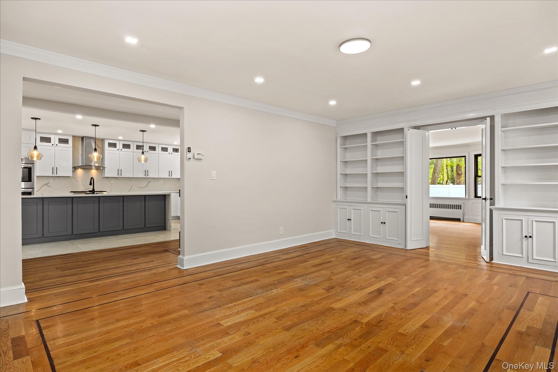 Single Family Brook Lane Nassau County, NY 11023, MLS-989357-8
