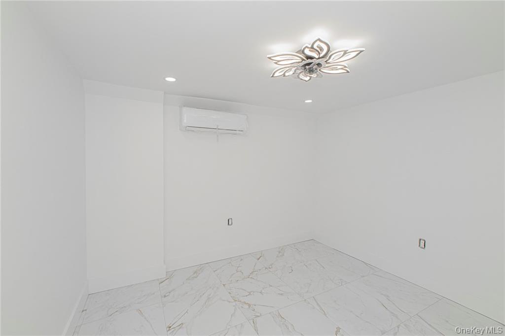 Single Family Brooklyn  Brooklyn, NY 11203, MLS-989360-31
