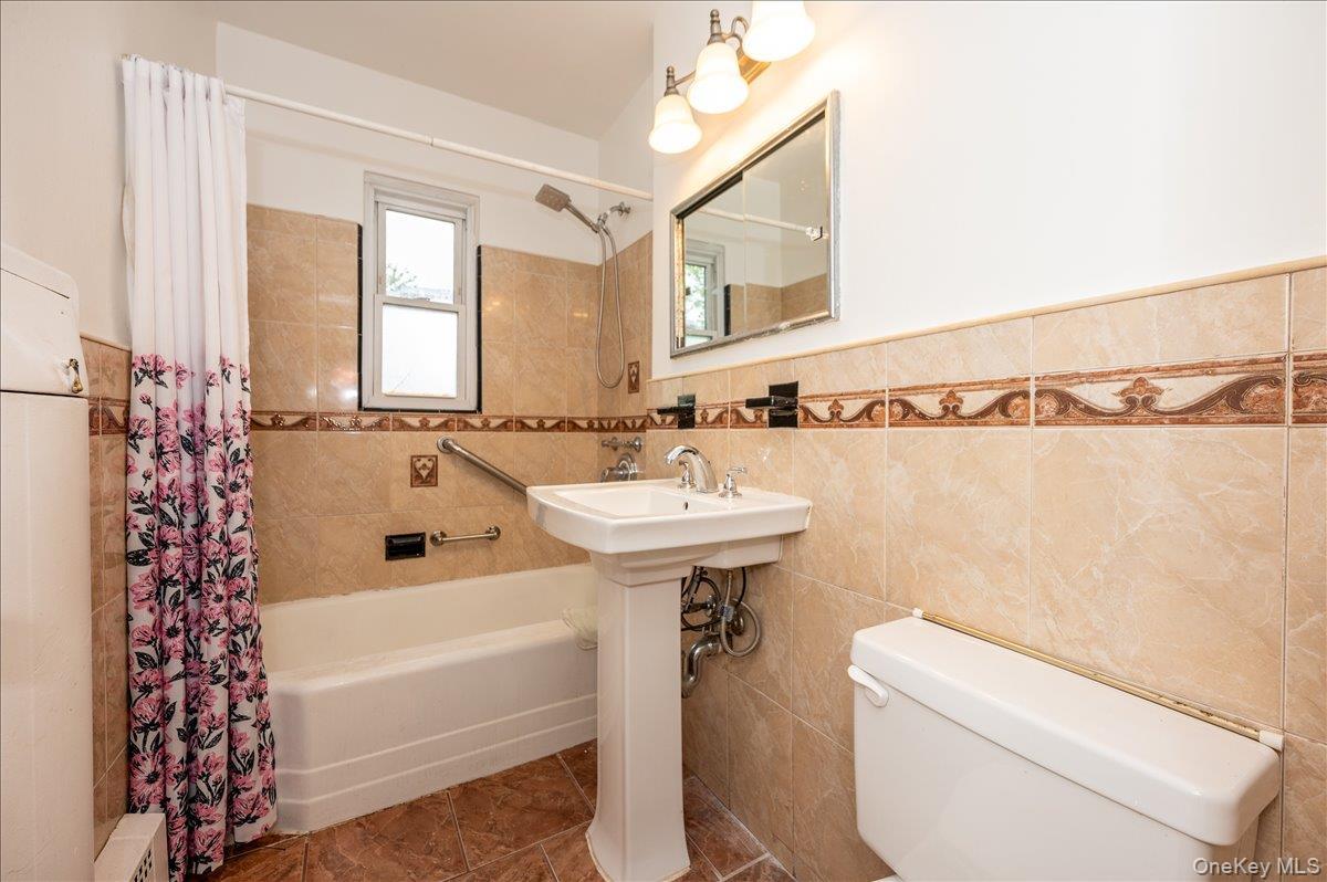 Single Family Magenta  Bronx, NY 10467, MLS-989370-10