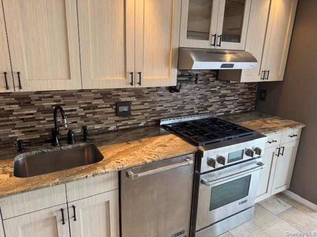 Single Family S Bay Drive Suffolk County, NY 11702, MLS-989376-11
