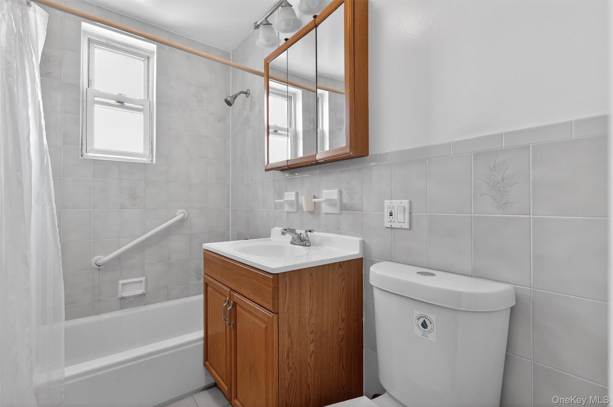 Single Family Edison  Bronx, NY 10465, MLS-989416-17