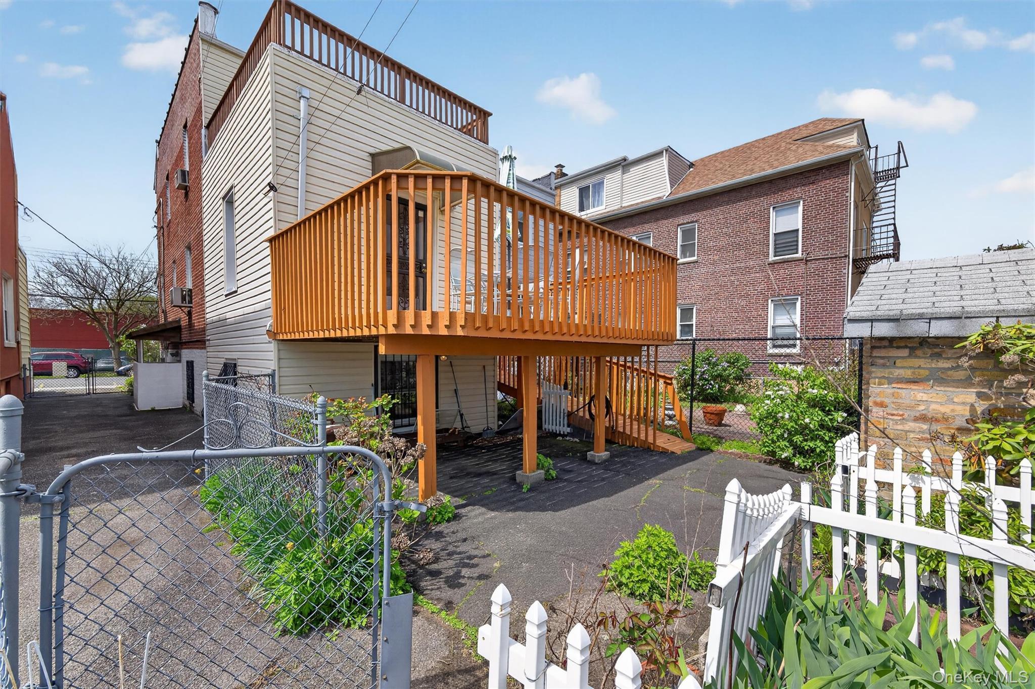 Single Family Edison  Bronx, NY 10465, MLS-989416-30