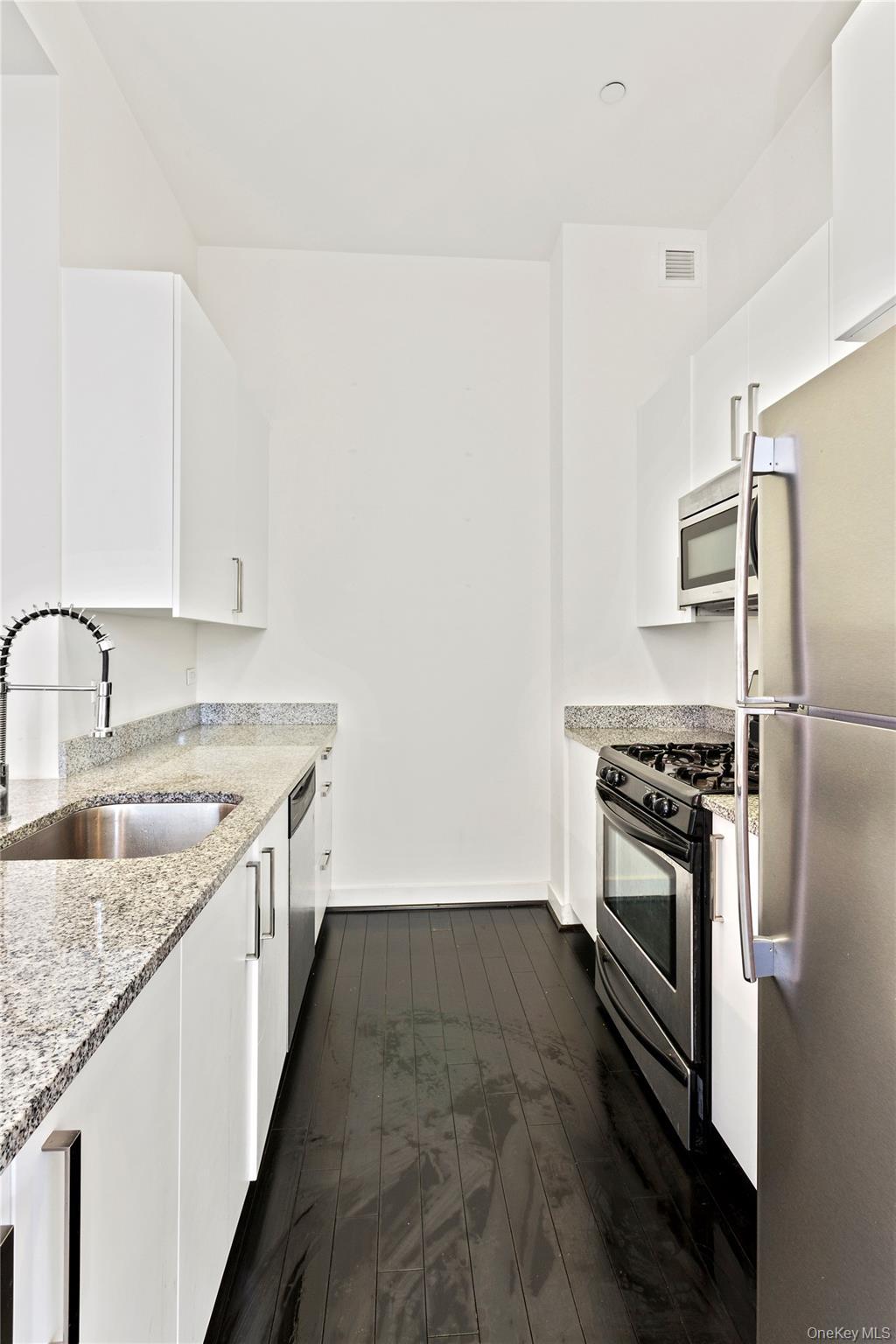 Apartment 148th  Manhattan, NY 10039, MLS-989445-4