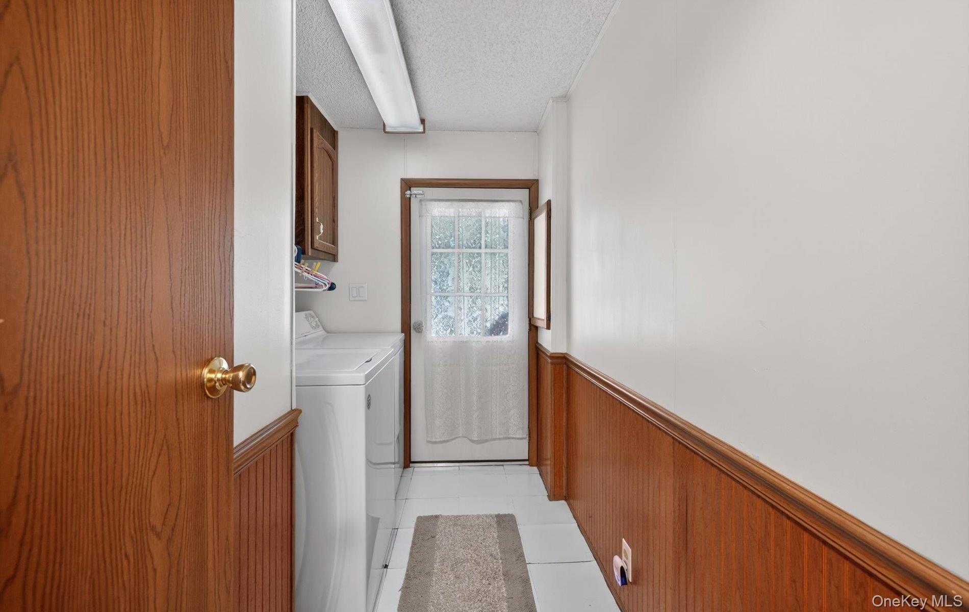 Single Family Fresh Pond Suffolk County, NY 11933, MLS-989474-20