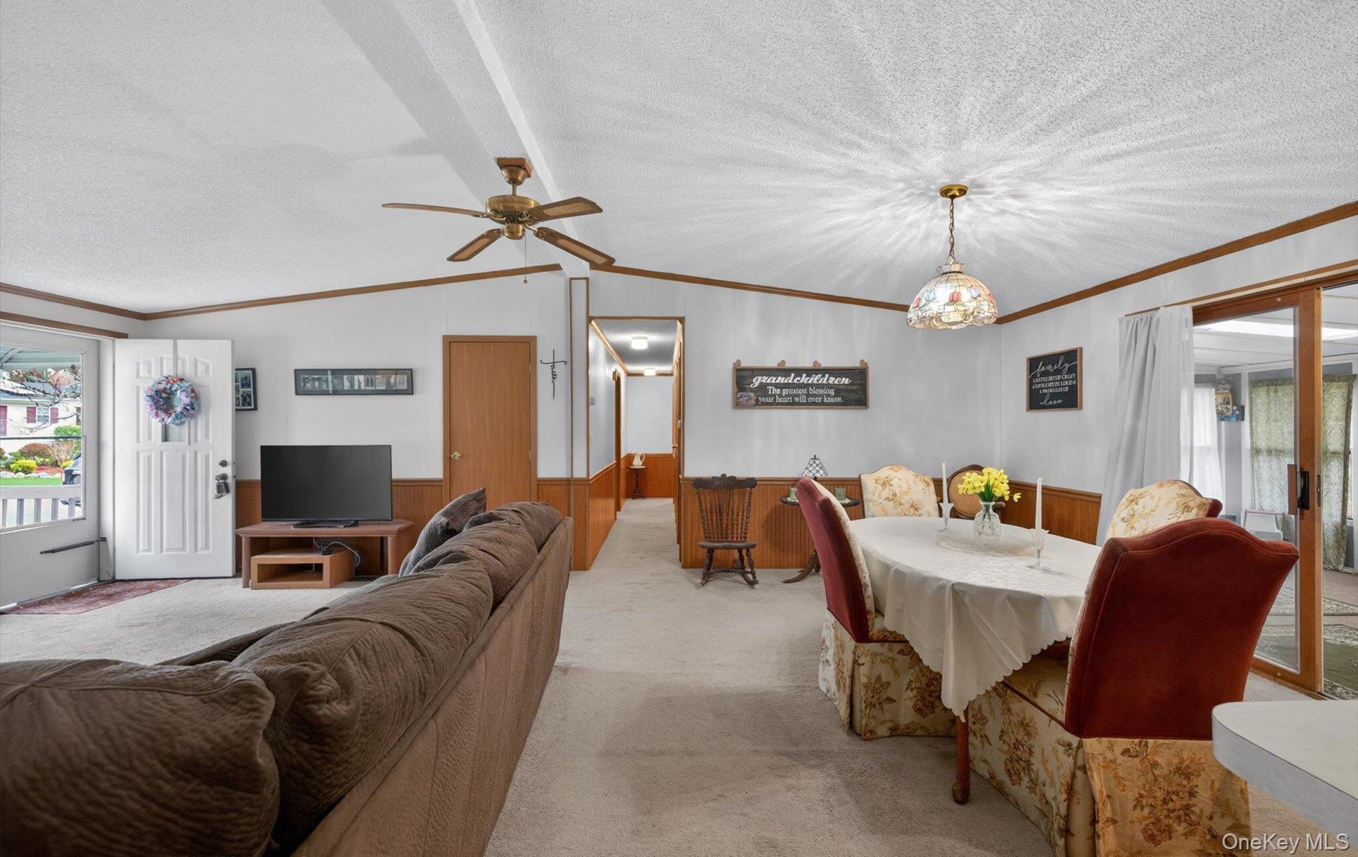 Single Family Fresh Pond Suffolk County, NY 11933, MLS-989474-7