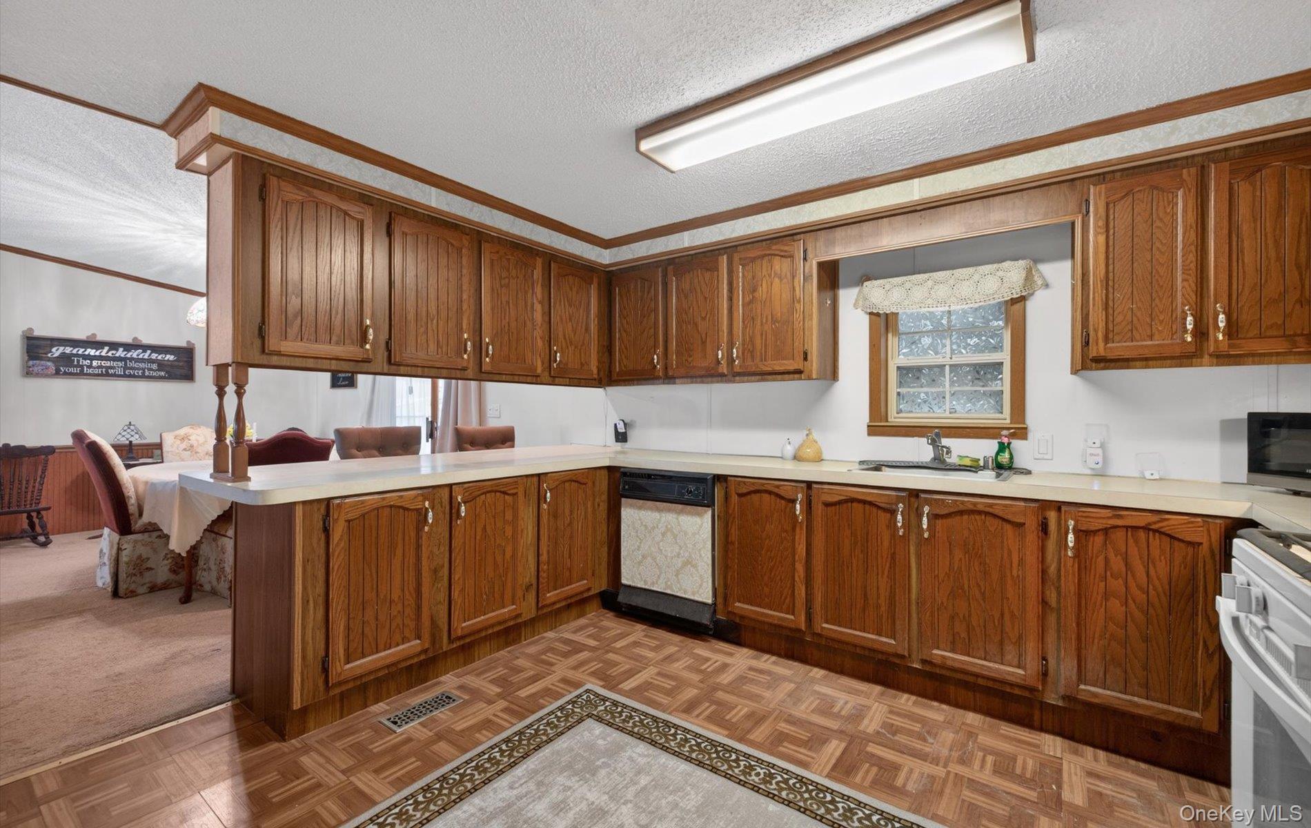 Single Family Fresh Pond Suffolk County, NY 11933, MLS-989474-9