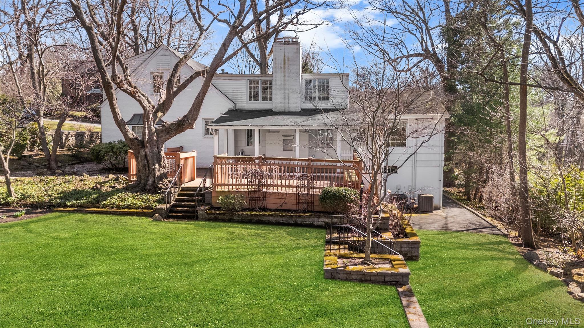 Single Family Hickory Hill  Nassau County, NY 11576, MLS-989479-24
