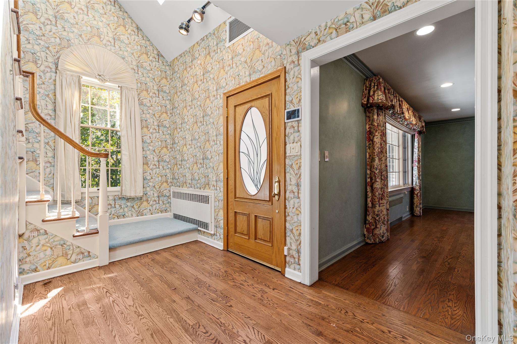 Single Family Hickory Hill  Nassau County, NY 11576, MLS-989479-3
