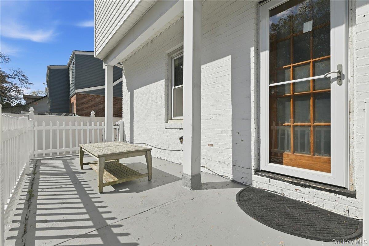 Single Family Linden  Nassau County, NY 11552, MLS-989549-18