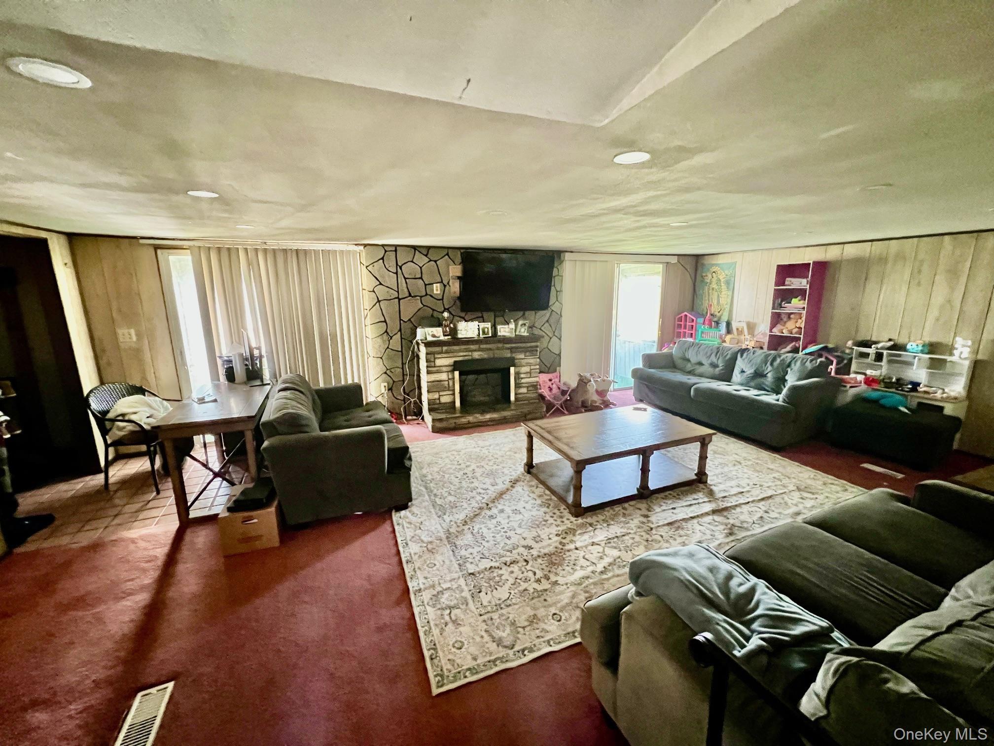 Single Family Wilson Eaton  Dutchess County, NY 12501, MLS-989555-10
