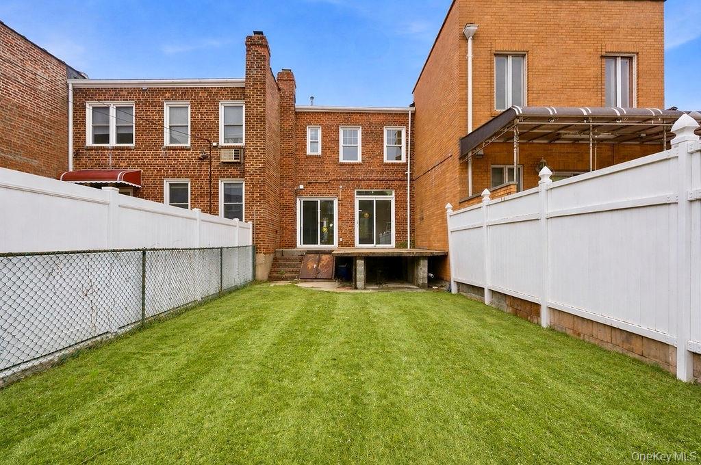 Single Family Fresh Meadow Queens, NY 11365, MLS-989565-33
