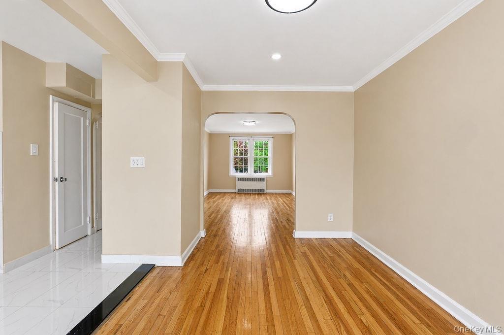 Single Family Fresh Meadow Queens, NY 11365, MLS-989565-9