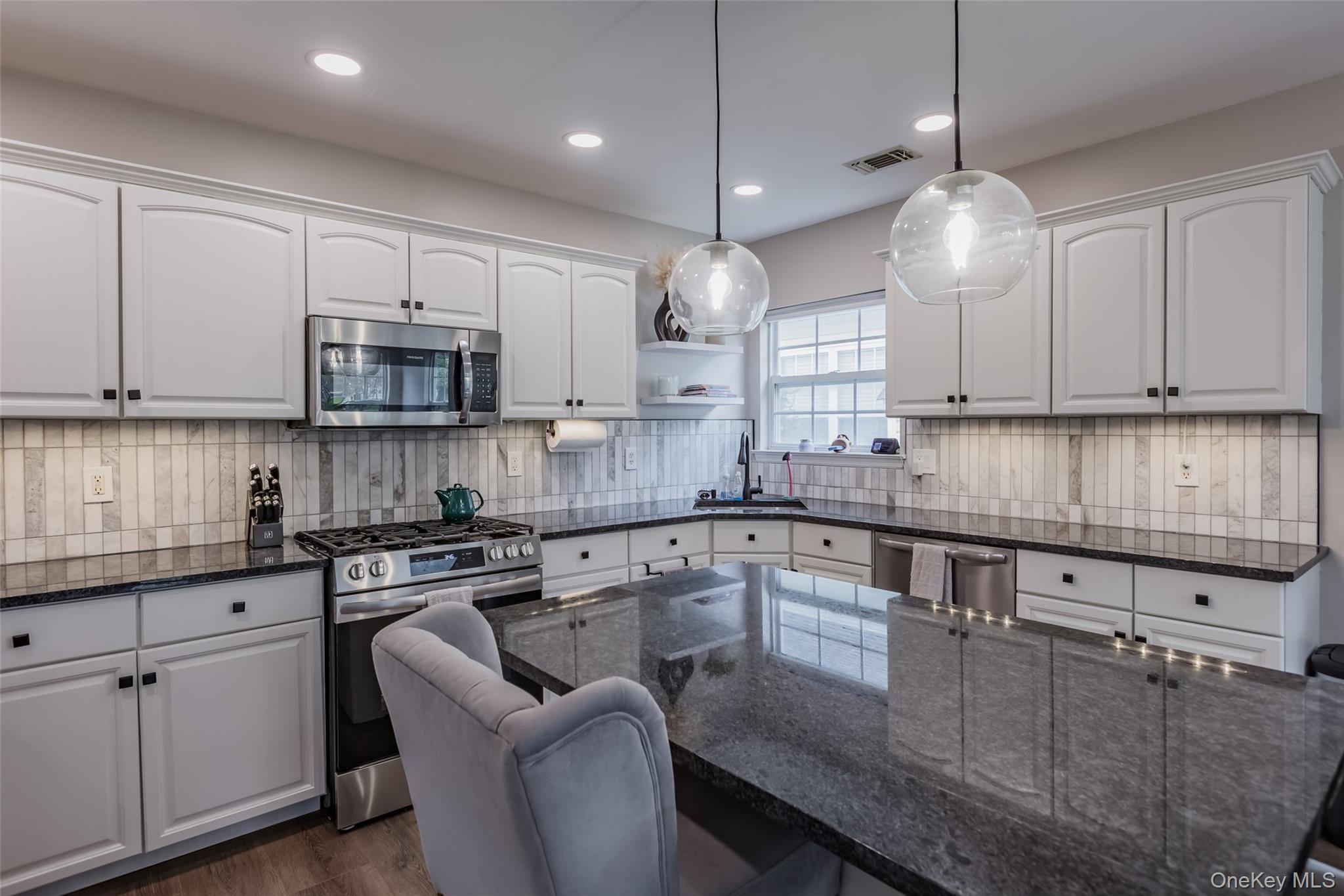 Single Family Julia Circle Suffolk County, NY 11953, MLS-989571-22