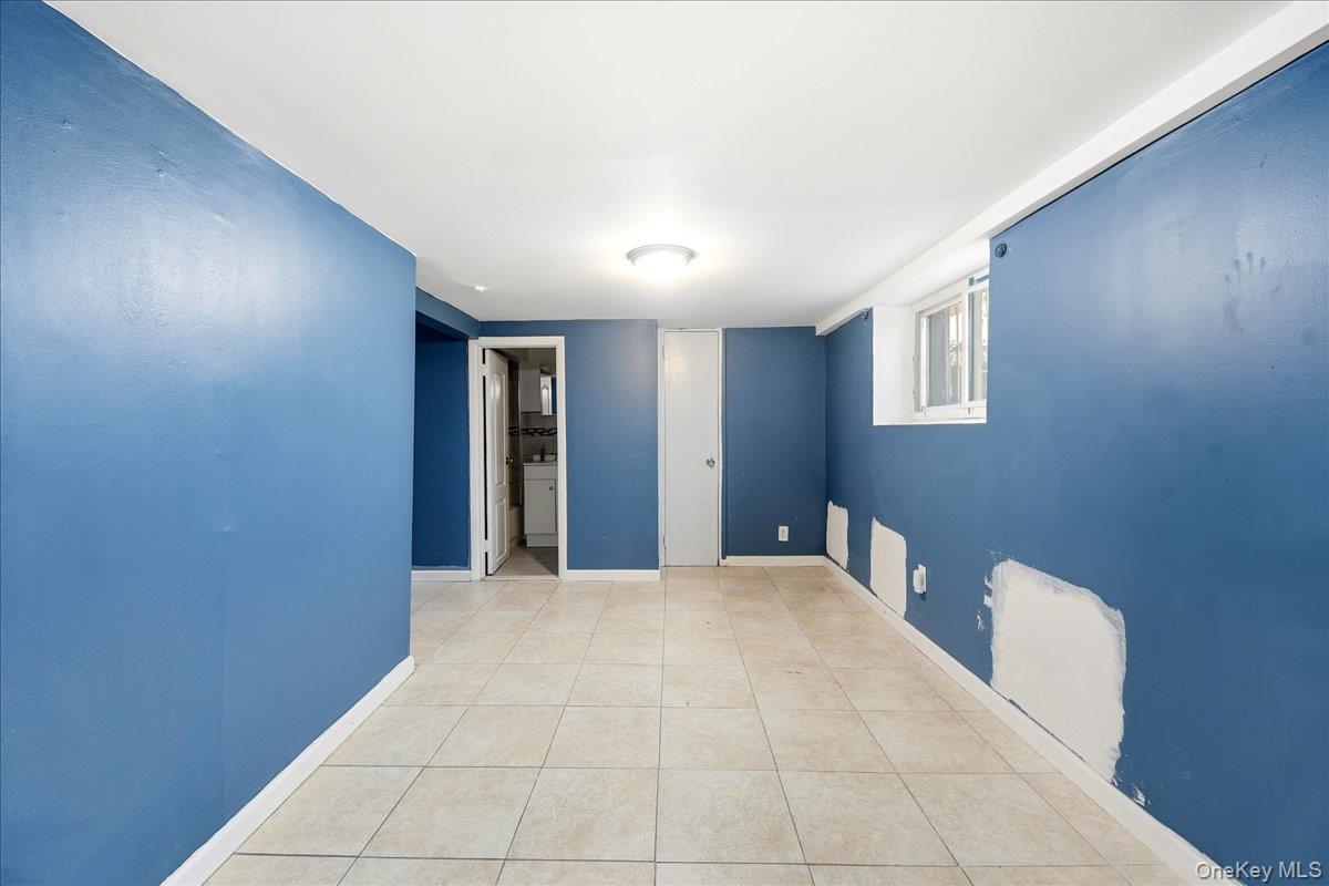 Single Family Ely  Bronx, NY 10469, MLS-989577-14