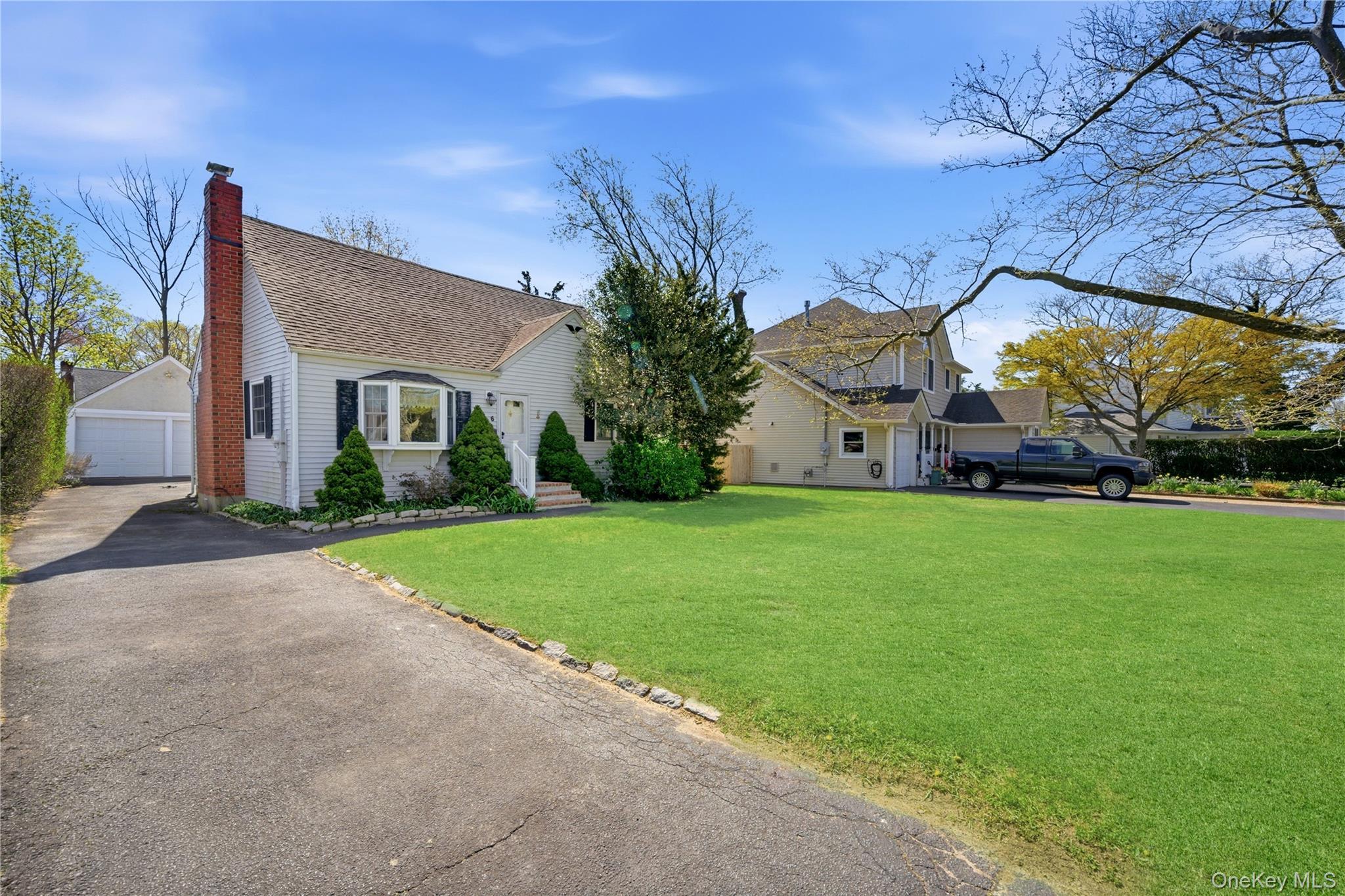 Single Family Central  Suffolk County, NY 11701, MLS-989580-2