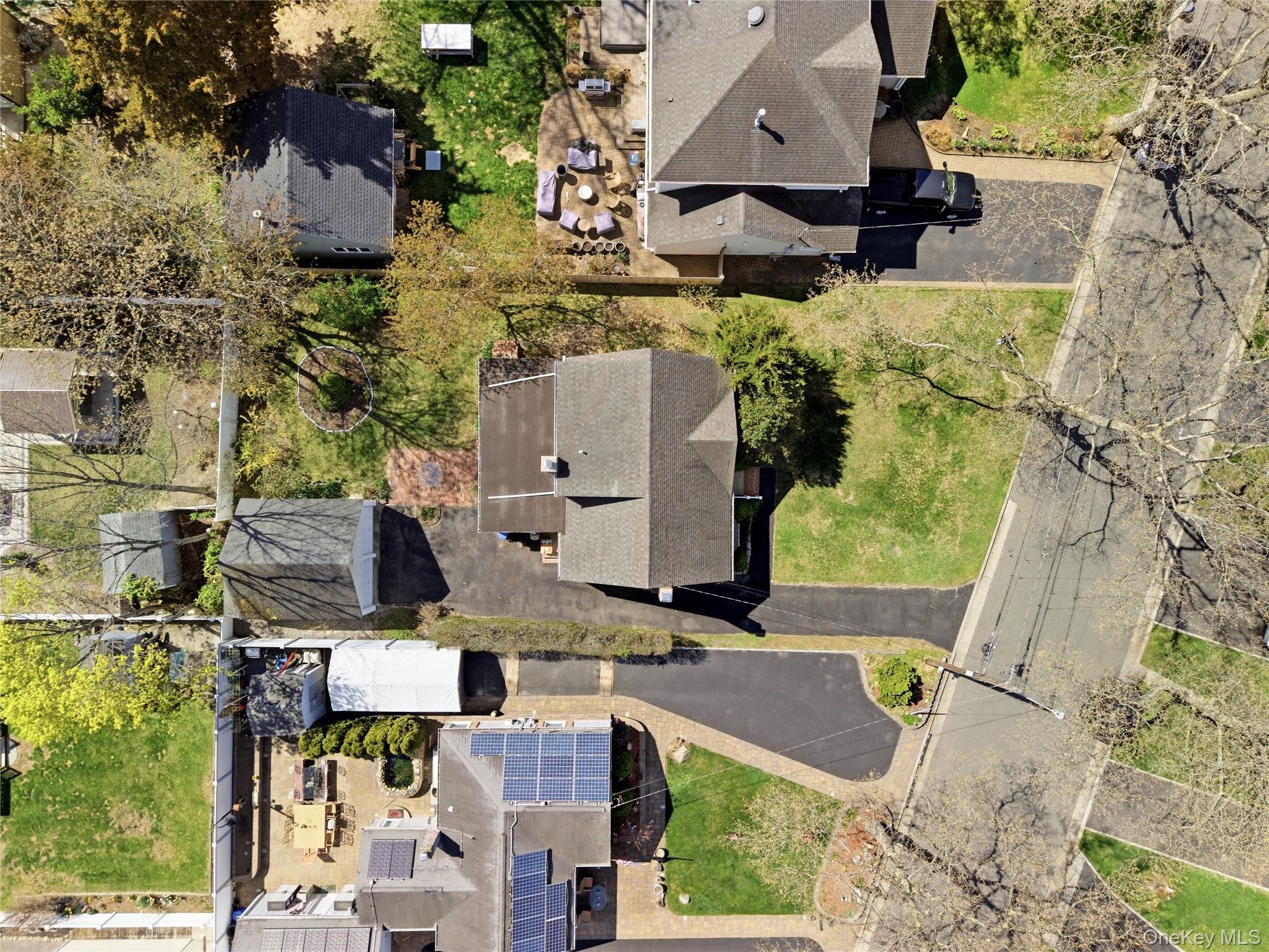 Single Family Central  Suffolk County, NY 11701, MLS-989580-47