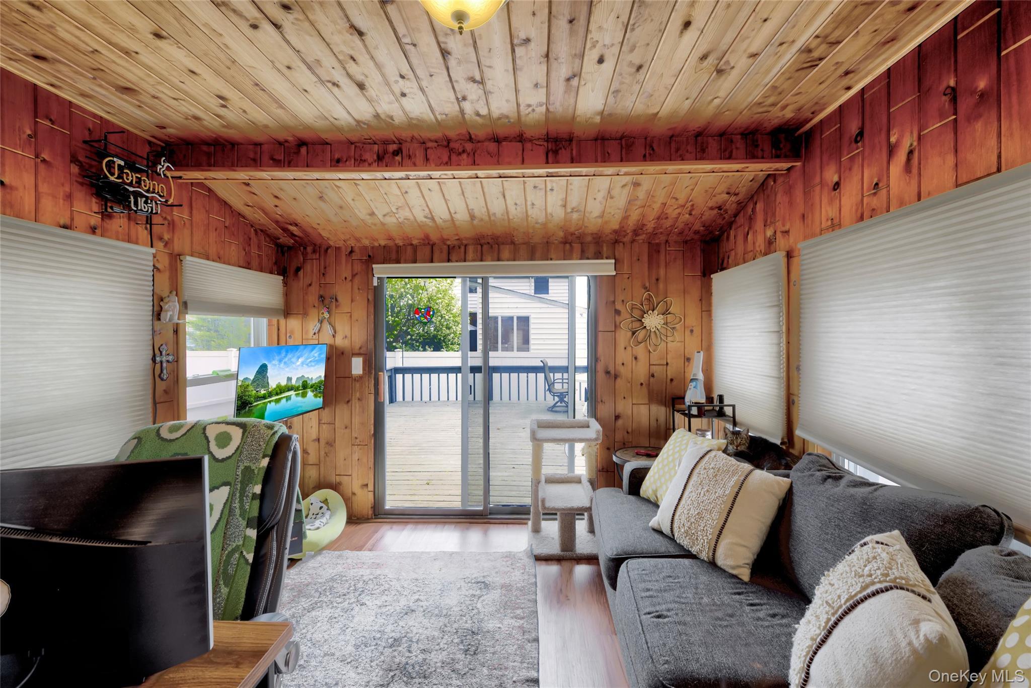 Single Family Argyle  Nassau County, NY 11566, MLS-989582-10